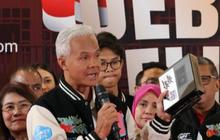 VIDEO: Ganjar Mendadak Pamer Alat Canggih untuk Internet Gratis & Bahas Bansos Usai Debat