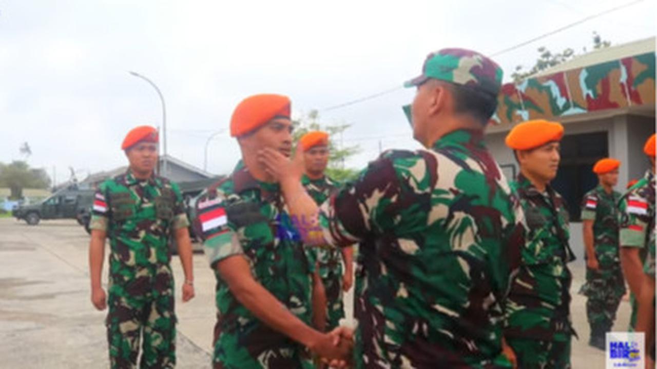 Tahu Anak Kepala Suku, Letjen Kunto Arief Langsung Colek Pipi