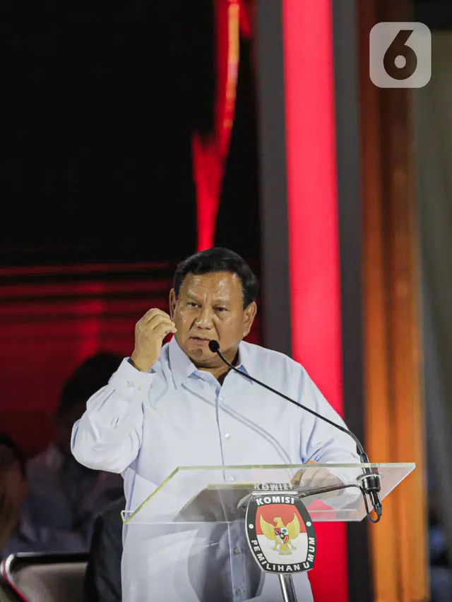 Calon Presiden saat Debat Ketiga Pemilu 2024