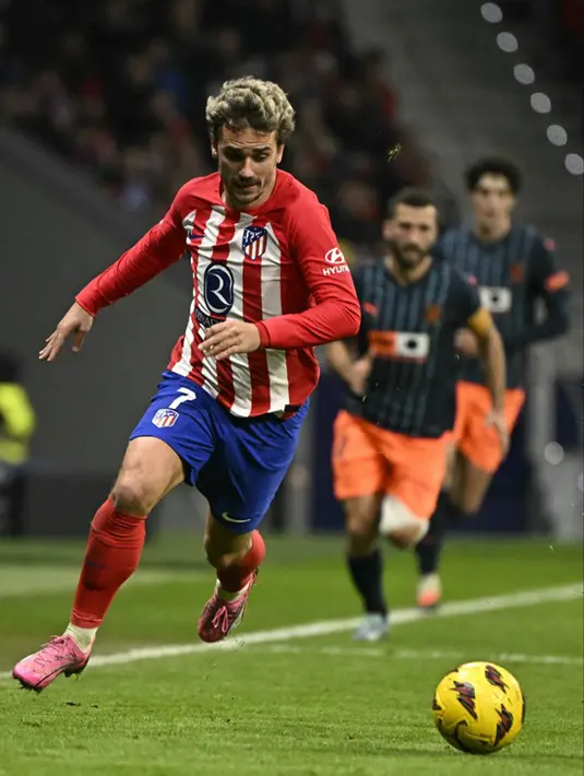 <p>Dalam pertandingan ini, Atletico Madrid berupaya melanjutkan catatan tak terkalahkan di kandang. (JAVIER SORIANO/AFP)</p>