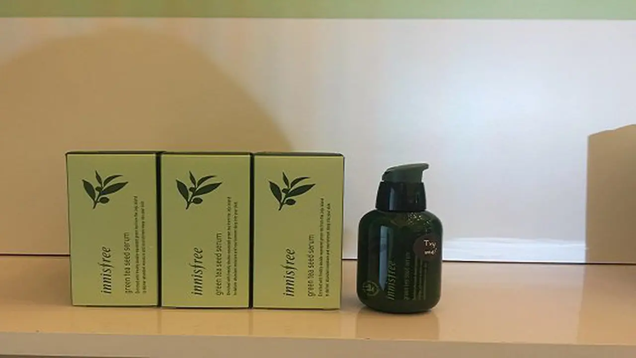 Innisfree Greentea seed serum