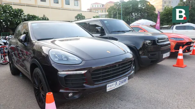 FOTO Mobil di Kamboja