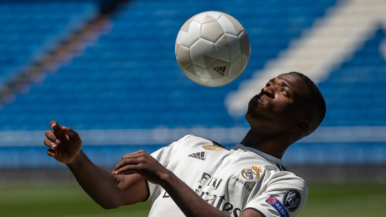 Skil Vinicius Jr saat Diperkenalkan Real Madrid