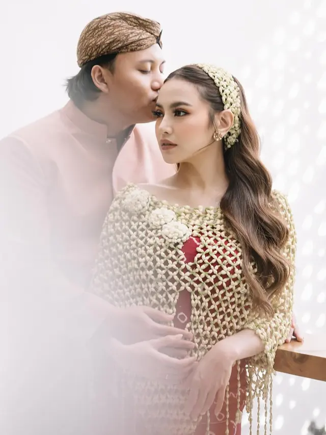 Potret Mahalini Lakoni Umrah Perdana, Kompak Bareng 4 Pasutri Seleb