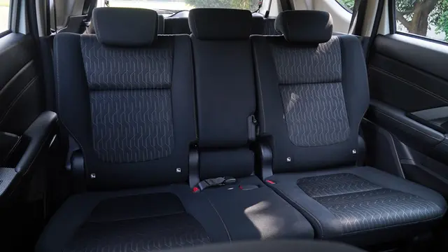 Mitsubishi New Xpander Ultimate CVT