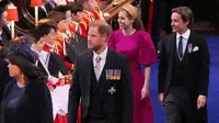 Pakar Bahasa Tubuh: Pangeran Harry Terlihat Sedih Selama Penobatan Raja Charles III