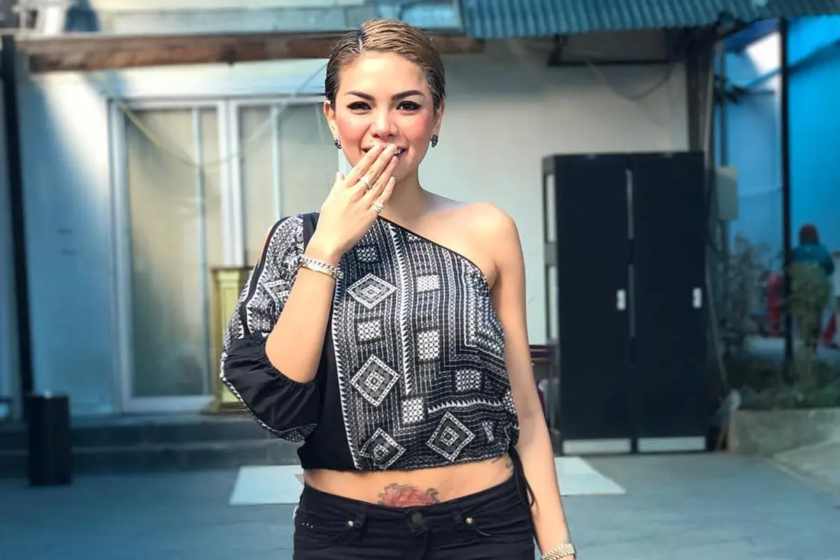 [Bintang] Nikita Mirzani