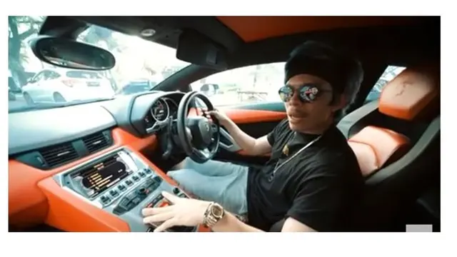 6 Momen Atta Halilintar Jajal Mobil Lamborghini Barunya, Merasa Mirip Naik Pesawat