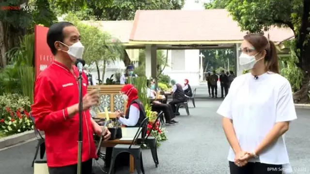 8 Momen Presiden Jokowi dan Raffi Ahmad Suntik Vaksin COVID-19 Sinovac Dosis Kedua