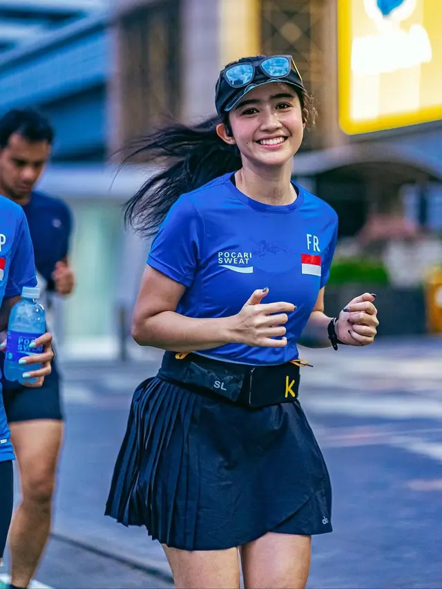 Dari Main Tenis hingga Lari Marathon, Intip Gaya Sporty dan Stylish Febby Rastanty Saat Berolahraga