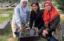 Sebelum Dilantik Jadi Menteri, Potret Meutya Hafid Ziarah Kubur Ortu 'Tetap Sehat, Lancar Rezeki dan Pekerjaannya
