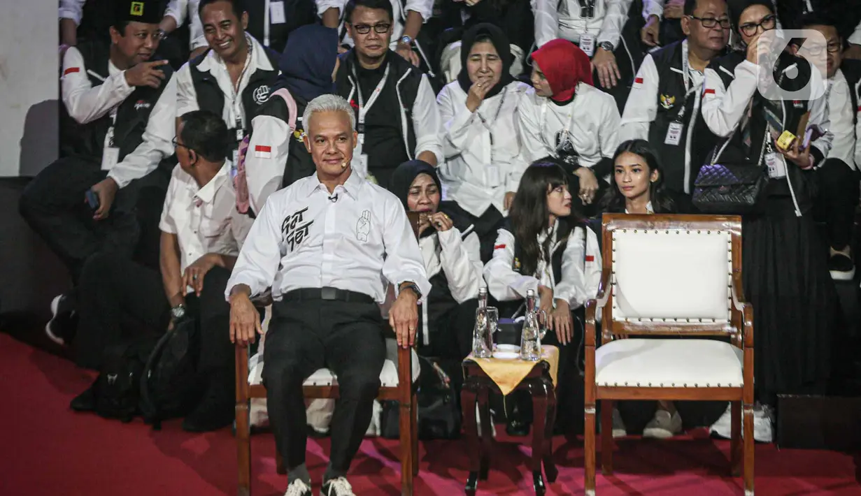 Selama 150 menit, para capres melaksanakan debat perdana. (Liputan6.com/Faizal Fanani)