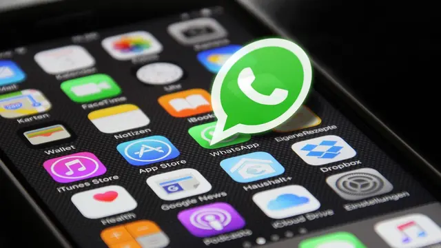 Ilustrasi WhatsApp, media sosial