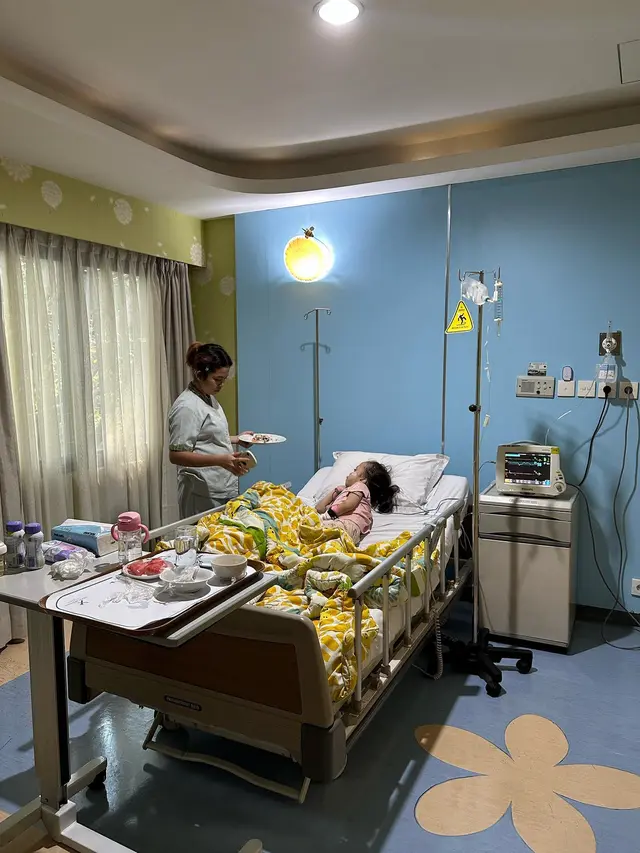 Joanna Alexandra Kabarkan Putrinya Menderita Bronkopneumo, Panik Buru-Buru ke IGD Sampai Tak Sempat Mandi. (instagram.com/joannaalexandra)
