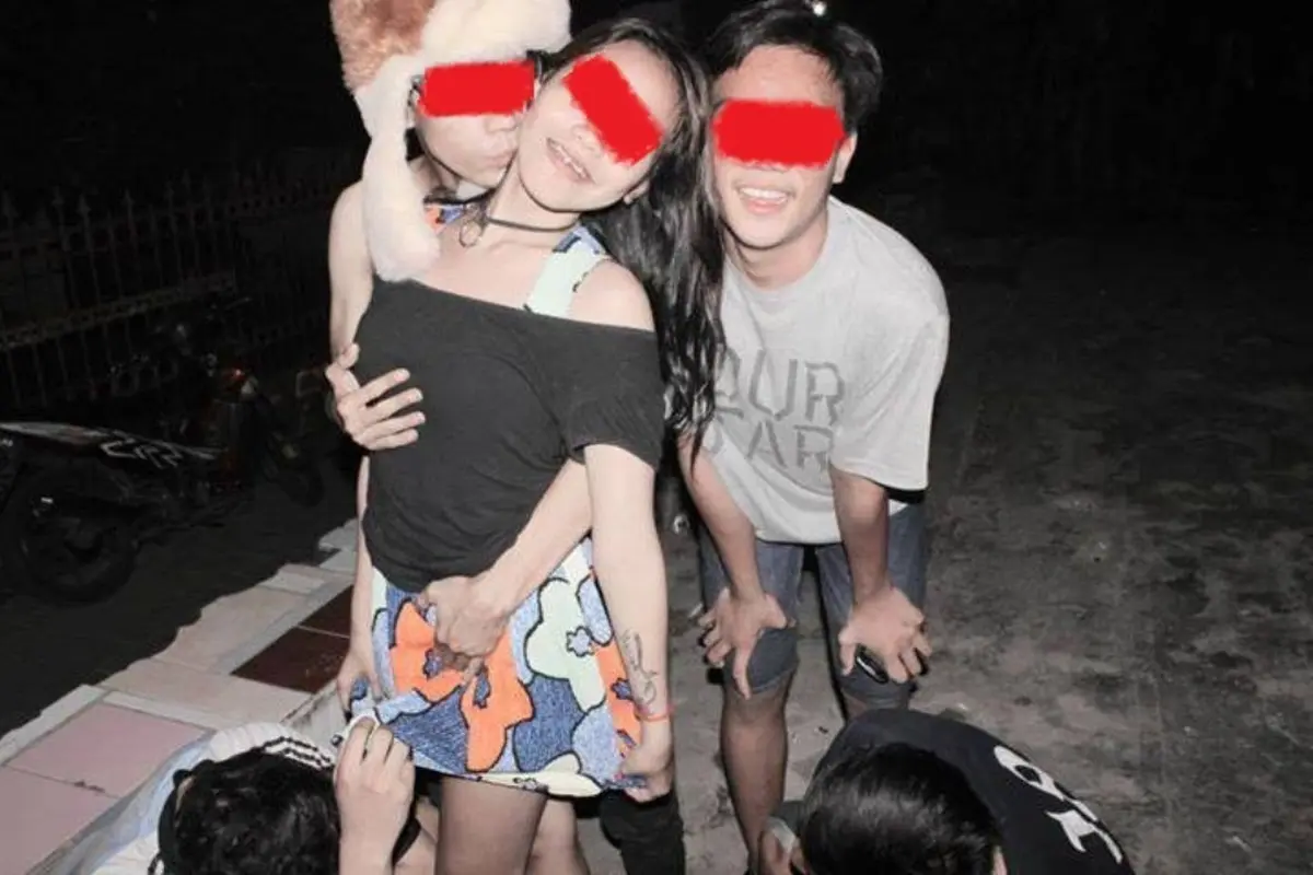 Sakit Jiwa! Foto ABG Remas Payudara Temannya Beredar