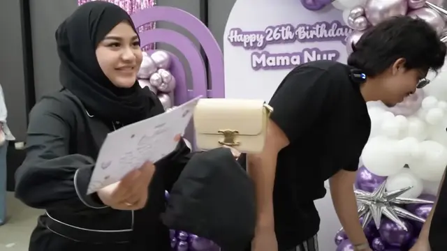 Beda Kado Mewah Aaliyah Massaid dan Sarah Menzel untuk Sang Calon Kakak Ipar Aurel Hermansyah yang Berulang Tahun ke-26