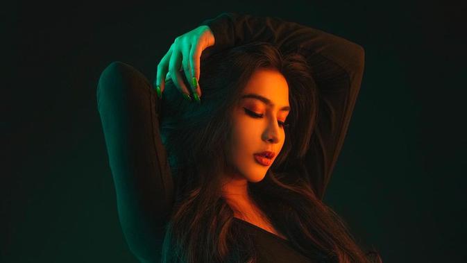 Profil dan 6 Potret Siva Aprilia Pemeran Rosa yang Seksi di Sinetron 17+ SCTV - Vimarsana News