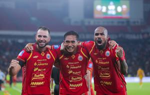 Tiga gol Persija masing-masing disumbangkan oleh Allano, lalu gol bunuh diri bek Bhayangkara FC, Putu Gede dan gol spekatakuler Jordi Amat. (Bola.com/M Iqbal Ichsan)