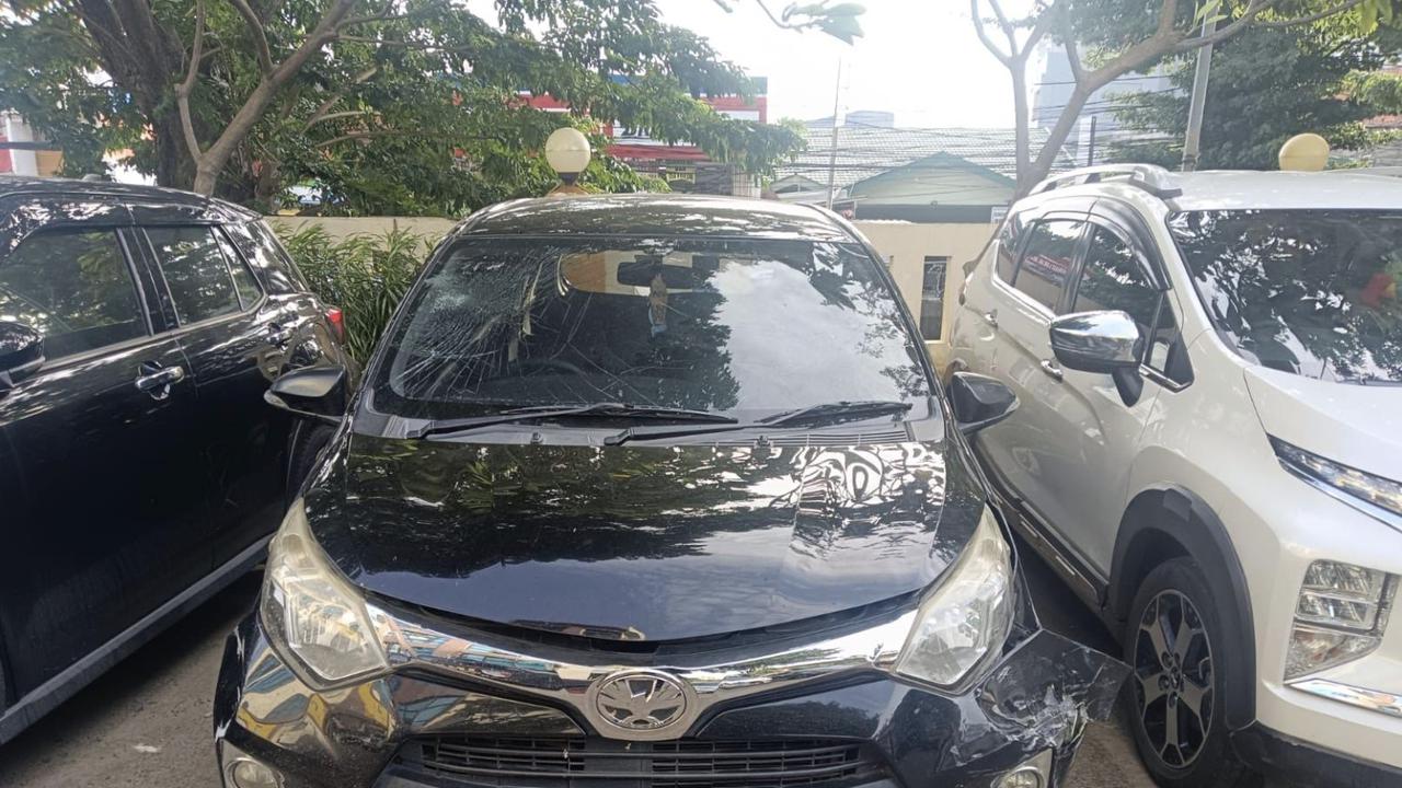 Begini Penampakan Terkini Mobil Calya Hitam Ugal-ugalan
