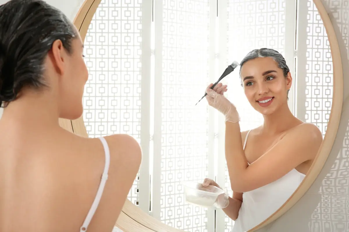 15 Cara Memakai Pewarna Rambut untuk Menutup Uban, Anti Gagal