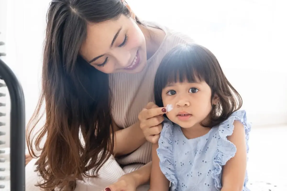 Skincare Anak yang Dikembangkan oleh Dokter Anak dan Dokter Kulit