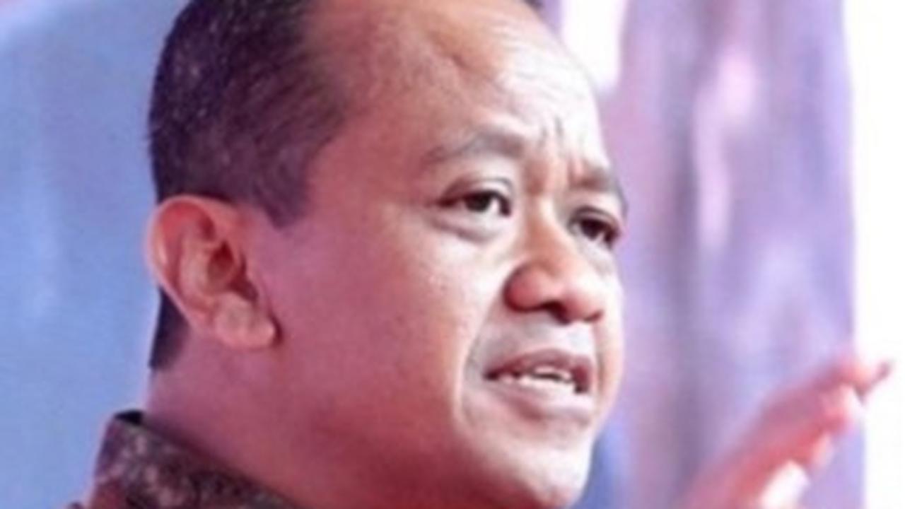"Jadi kalau sudah memenuhi standar, di mananya ugal-ugalan?," ungkap Bahlil.