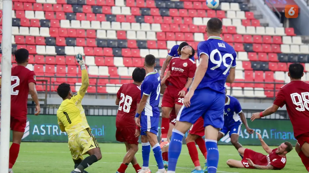 Persib Bandung melawan Persija Jakarta di babak semifinal Piala Presiden 2026.