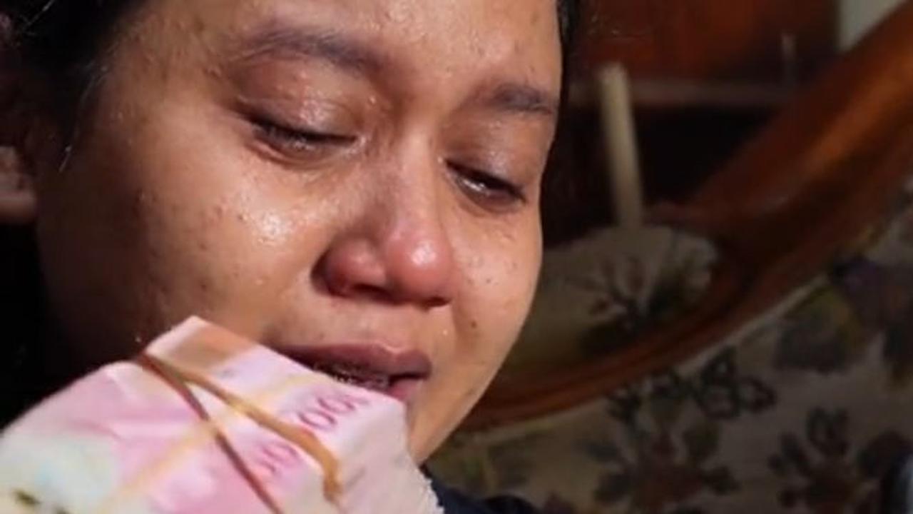 IRT di Surabaya Dapat Hadiah Rp300 Juta dari Minuman Kemasan, Begini Kisahnya yang Viral