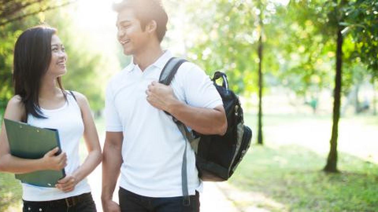 6 Cara mengajak sahabat pergi kencan