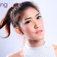 Elma Agustin Wijaya, mantan personel Girlband Princess, tengah fokus mendalami presenting dan akting. (Fashion Stylist: Indah Wulansari, Fotografer: Febio Hernanto/Bintang.com Digital Imaging: Muhammad Iqbal Nurfajri/Bintang.com)