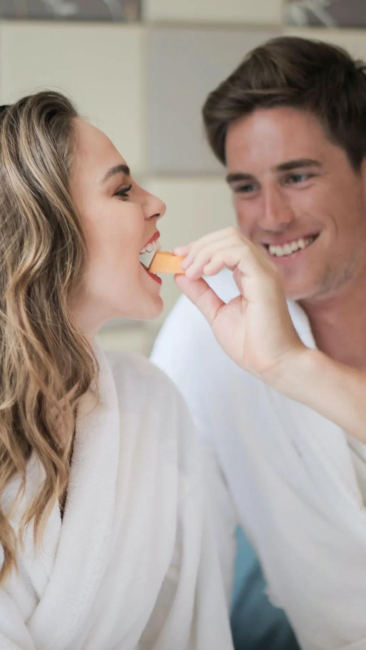 3.&nbsp;Memastikan Bunda Mengonsumsi Makanan Sehat