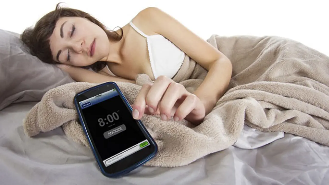 Aktifkan `Night Mode` di Smartphone Saat Malam Hari, Apa Perlu?