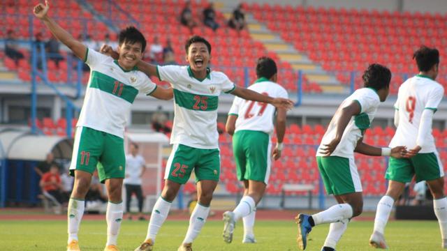 5 Formasi Timnas Indonesia U 19 Selama Uji Coba Di Kroasia Shin Tae Yong Setia Dengan 4 4 2 Indonesia Bola Com