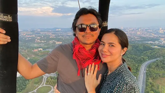 Kini Sah Jadi Suami Istri, Ini 7 Potret Perjalanan Cinta Engku Emran dan Noor Nabila