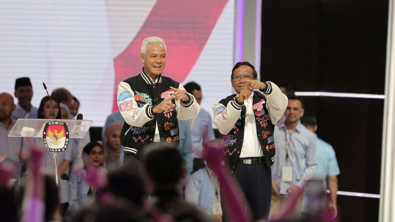 <b>Ganjar Kritik Data Penerima Basnsos Perlu Diperbaiki</b>