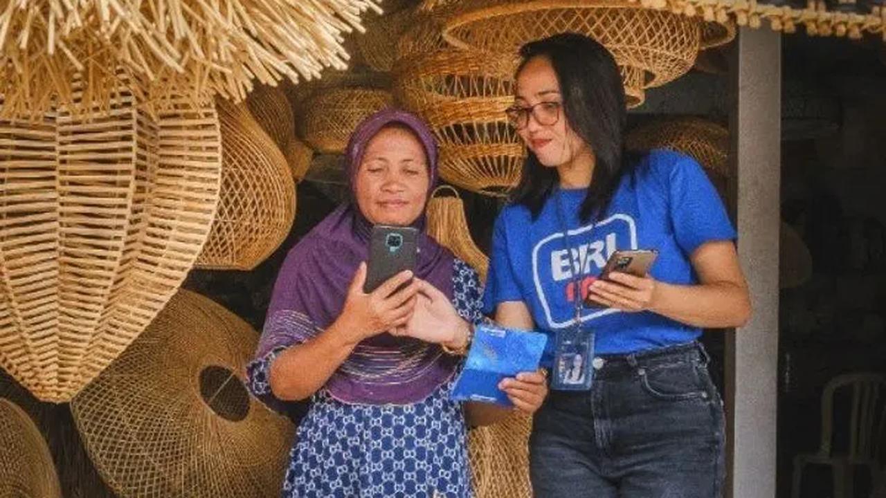 Apalagi kualitas produk dalam negeri sekarang sudah bisa bersaing dengan barang impor.&nbsp;