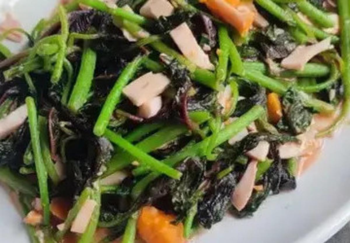 3 Resep Praktis Bayam Tumis Telur Asin, Menu Bergizi Kaya Vitamin dan Serat