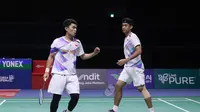 Ganda putra Indonesia Leo Rolly Carnando/Bagas Maulana saat melawan&nbsp;pasangan tuan rumah Kang Min Hyuk/Seo Seung Jae di final Korea Open 2024. Leo/Bagas menang 18-21, 21-9, dan 21-8 di Mokpo Indoor Stadium, Minggu, 1 September. (foto: PP PBSI)