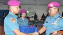 Citizen6, Sidoarjo: Komandan Pasmar-1 Kolonel Marinir R. Gatot Suprapto menutup Pelatihan Hukum Humaniter dan Ham  2012 di Wisma Perwira Lanudal Juanda Sidoarjo, Kamis (20/9). (Pengirim: Roby Eka Sanjaya).