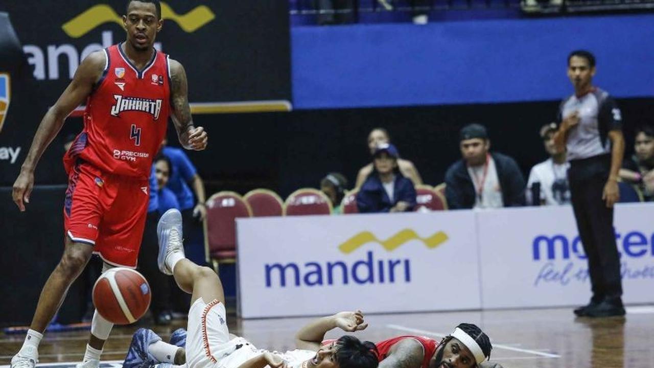 Strategi Pertahanan Rapat David Singleton Kunci Kemenangan Pelita Jaya di IBL 2026