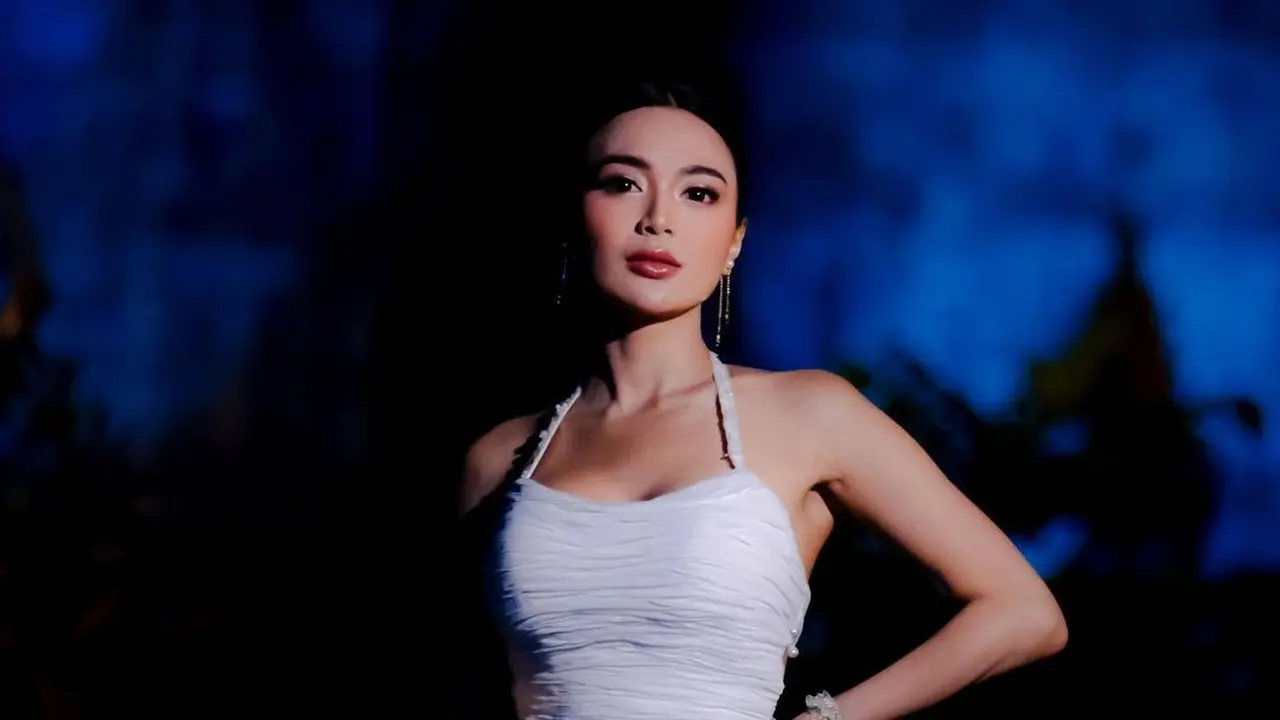 [Fimela] Wika Salim