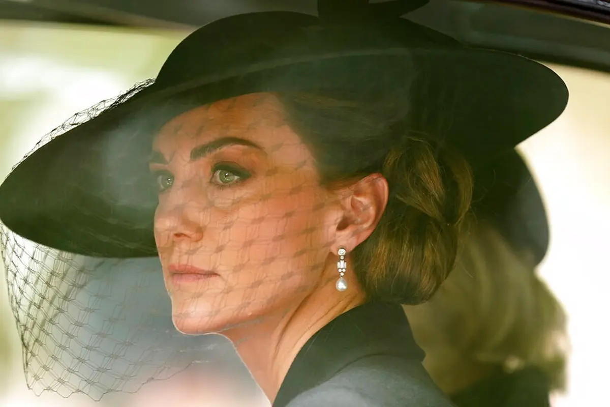 Ekspresi Kate Middleton dan Meghan Markle di Pemakaman Ratu Elizabeth II