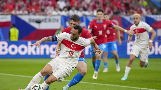 Hakan Calhanoglu