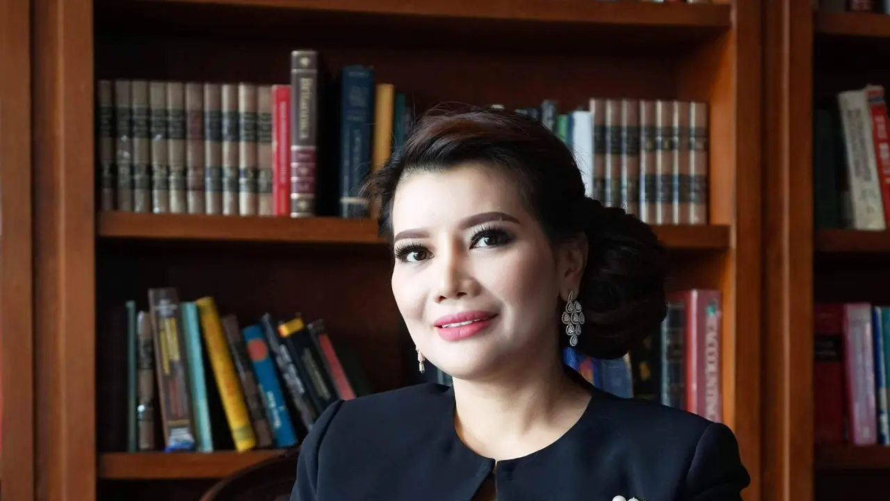 Livienne Russellia pebisnis kosmetik lokal yang sukses