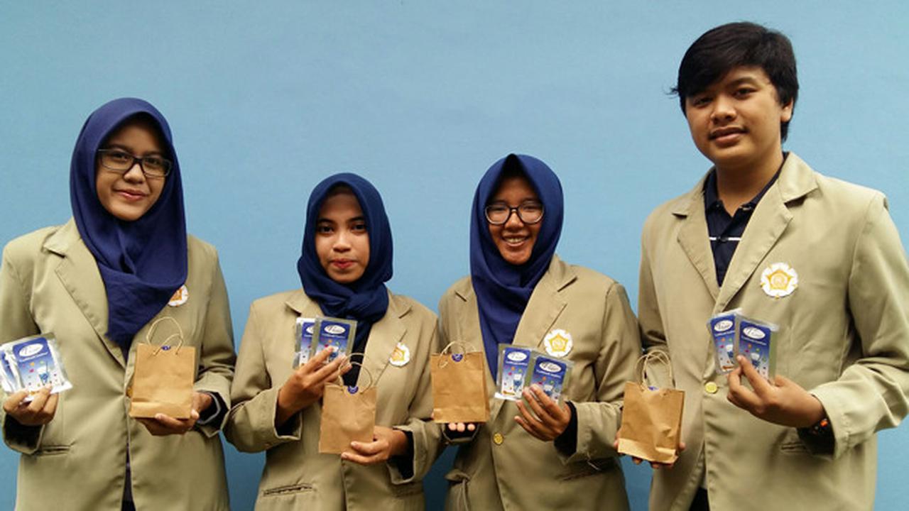 Mahasiswa UGM Ciptakan Desinfektan Sikat Gigi Pertama di RI