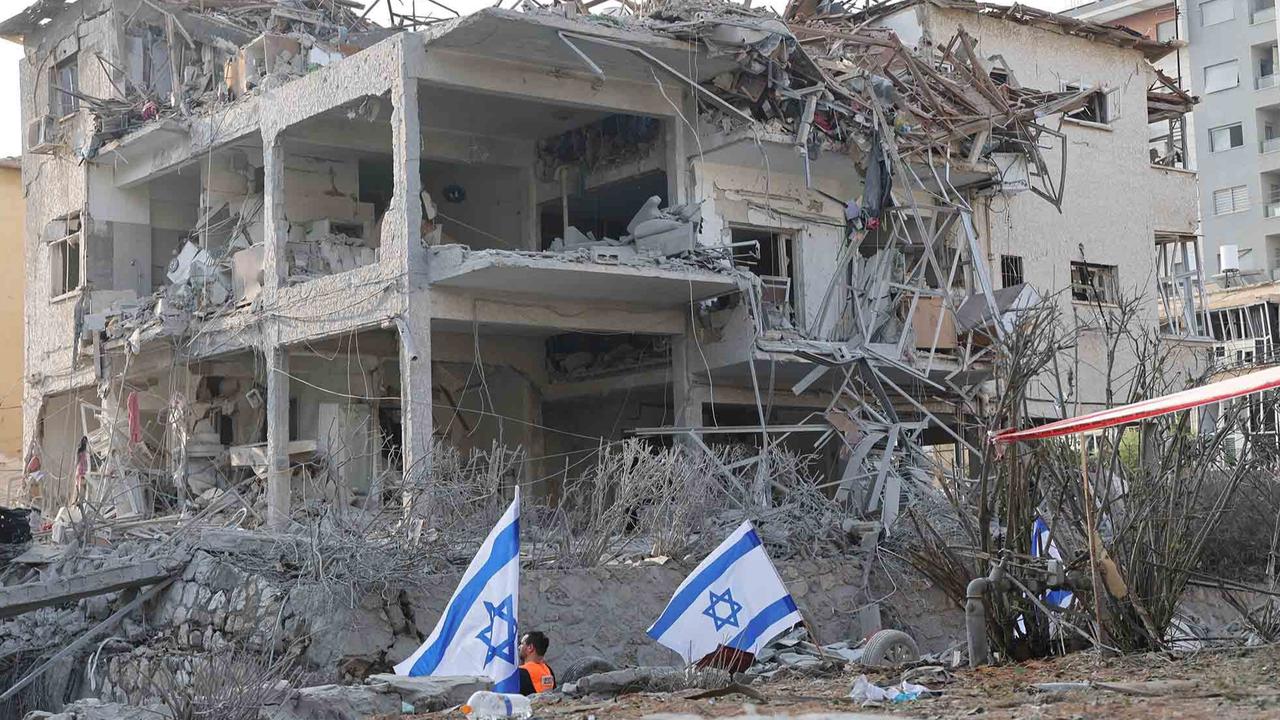 FOTO: Seperti di Kota Gaza, Begini Kondisi di Kota Rahmat Gan Israel Yang Hancur Lebur Dirudal Iran