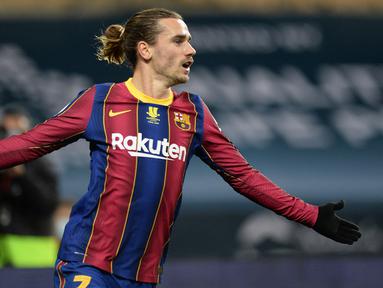 Sebagai salah satu klub raksasa dan kaya di Eropa, Barcelona kerap mendatangkan para pemain berlabel mahal dalam beberapa musim terakhir. Tak hanya berasal dari luar Liga Spanyol, Blaugrana juga tak gengsi untuk mendatangkan pemain incaran mereka dari sesama klub di Liga Spanyol yang notabene merupakan pesaing mereka. Dari beberapa pembelian Barcelona dari sesama klub Liga Spanyol, 5 pemain berikut menjadi yang termahal dalam rentang waktu 10 musim terakhir. Siapa saja? Berikut daftar kelimanya. (AFP/Cristina Quicler)