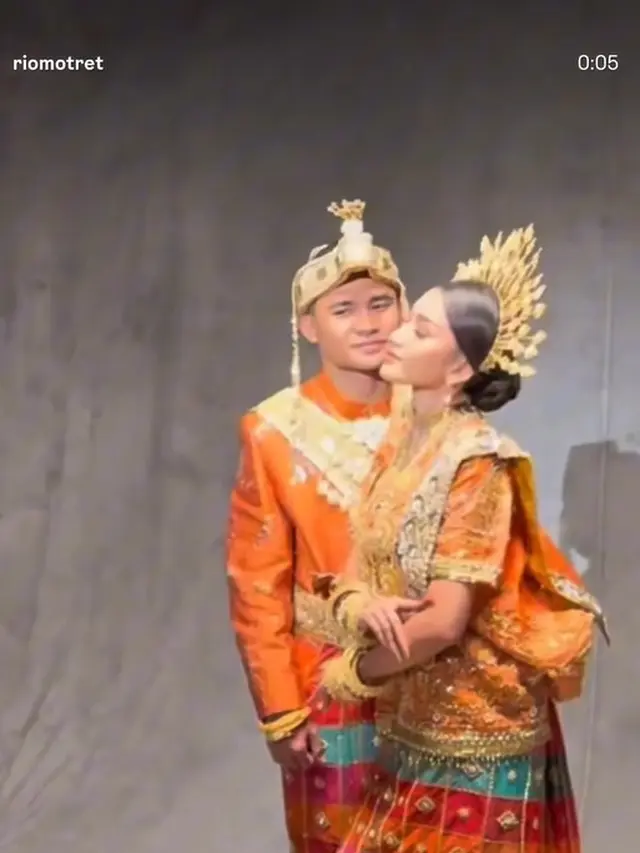 Pemotretan Preweddin Asnawi Mangkualam dan Yuriska Patricia (credit: RIO MOTRET)