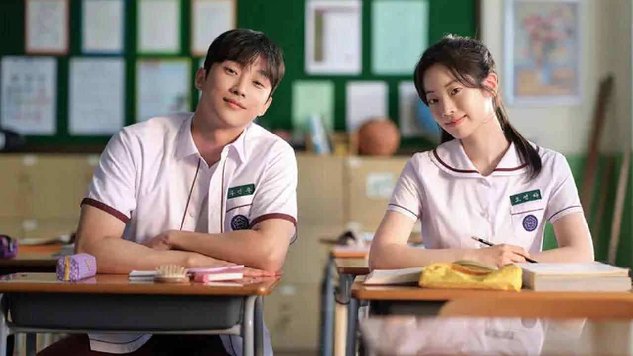 Jung Jin Young Mengenang Kembali Masa SMA-nya Lewat Film You Are The Apple of My Eye