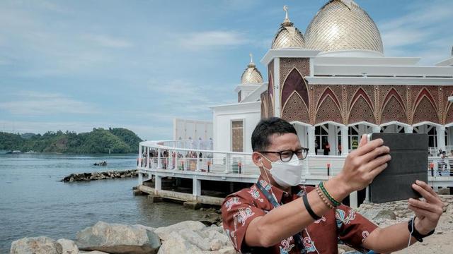Kemenparekraf Luncurkan Panduan Penyiapan Destinasi dan Layanan Wisata Halal